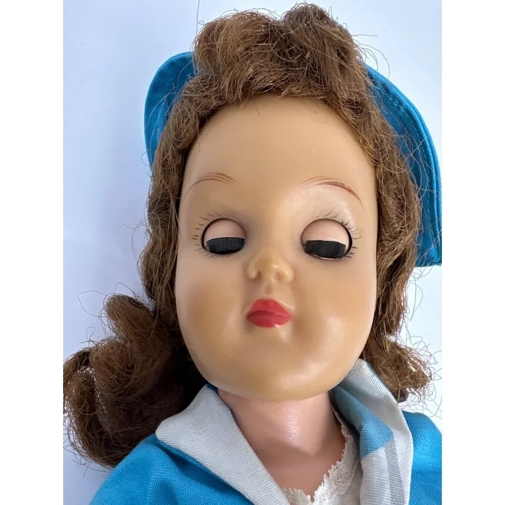 Vintage 1954 Ideal 16